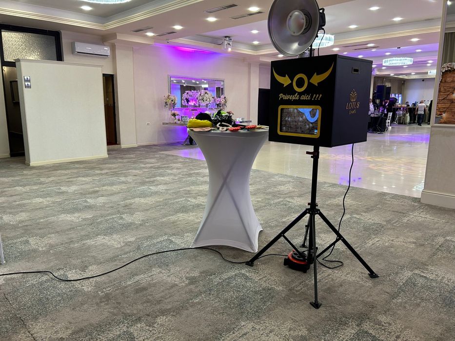 Inchiriez cabina foto