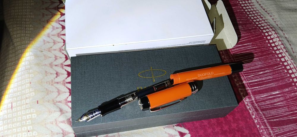 Stilou Parker Big Red CT Duofold Royal Parker penita F