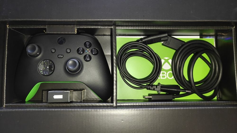 Xbox series x 2tb Galaxy Special edition + 9 jocuri