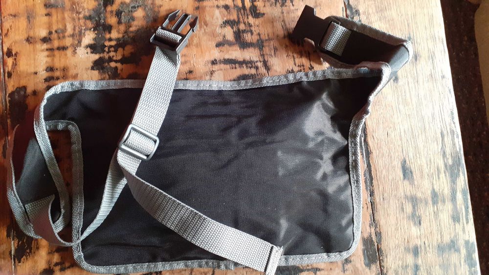 чанта са кръст тип паласка голяма, нов модел, донесена от Италия