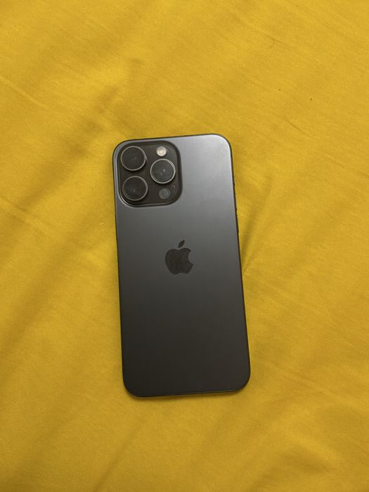 iPhone 15 Pro Max 256GB Black Titanium (89% АКБ) / Состояние идеал
