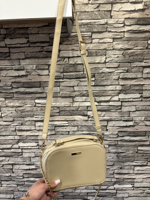 Дамска чанта / Дамски чанти