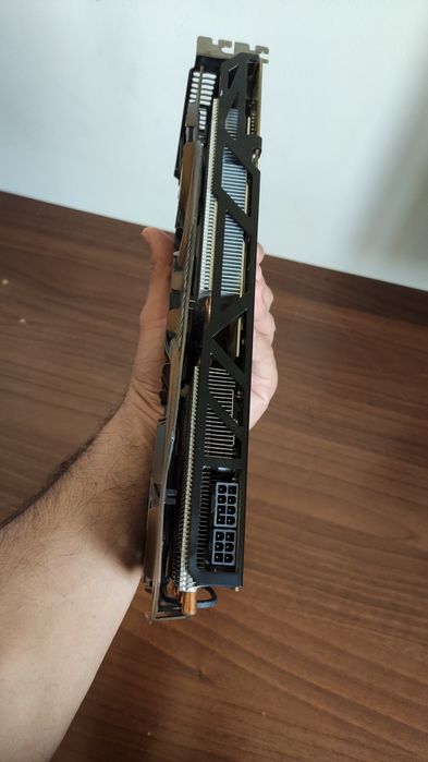 Видеокарта на запчасти или под ремонт