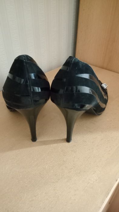 Продам туфли женские