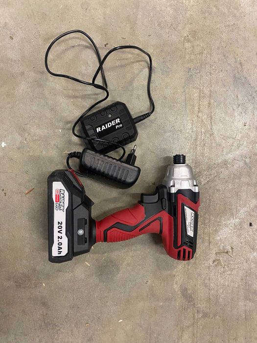 R20 Винтоверт ударен Hex 1/4" 140Nm 2Ah  RDP-KHID20