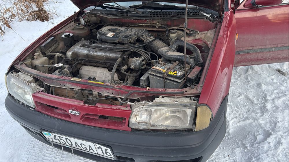 Машина ниссан примера