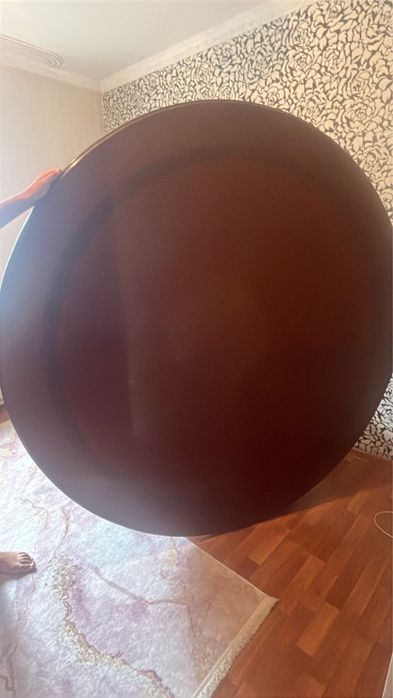 Стол новый очень хорошый