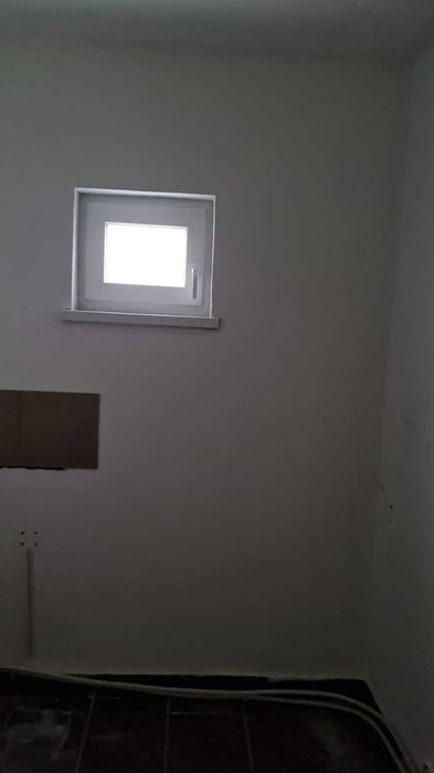 Închiriez Spațiu Comercial Piatra Neamț