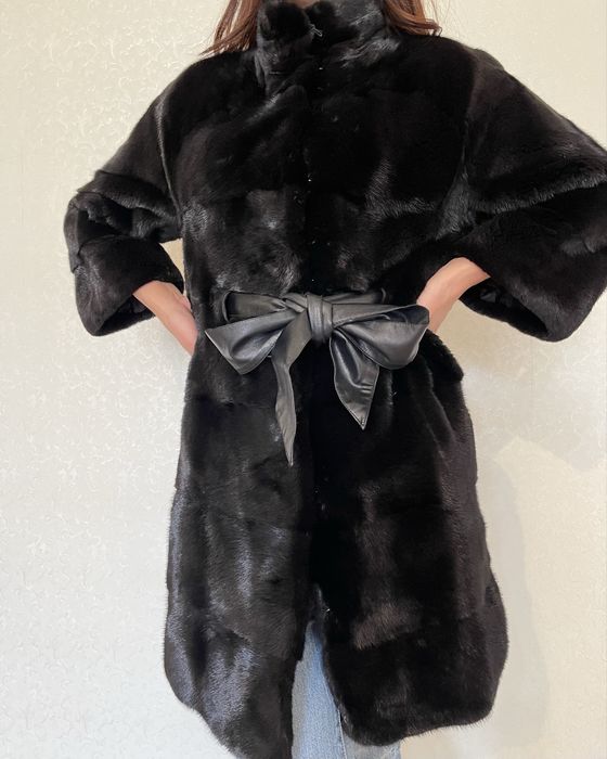 Шуба норковая черная