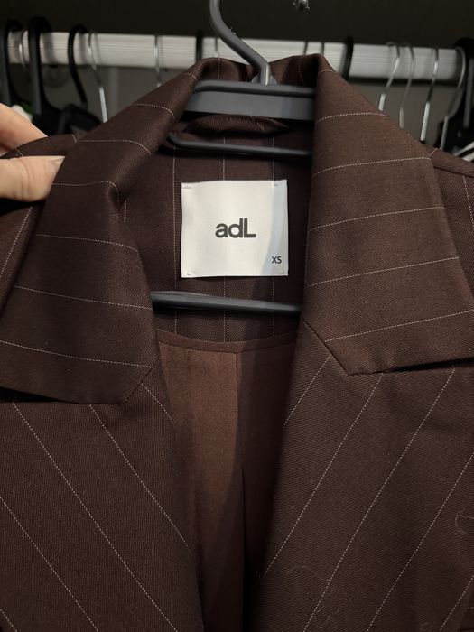 Ново Дамско сако ADL