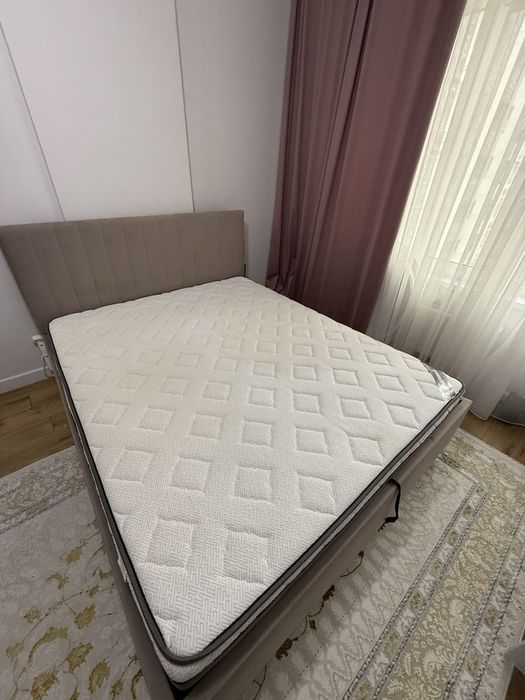кровать двухспальный с матрасом