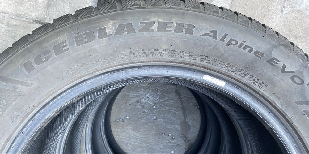 235 55 r19  Iarnă dot 2123