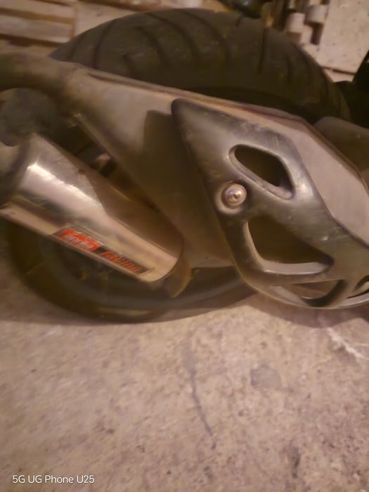 Aprilia sr50 ditech продава се цял