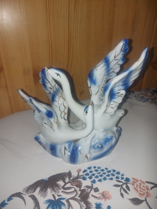Статуэтка "Лебеди"