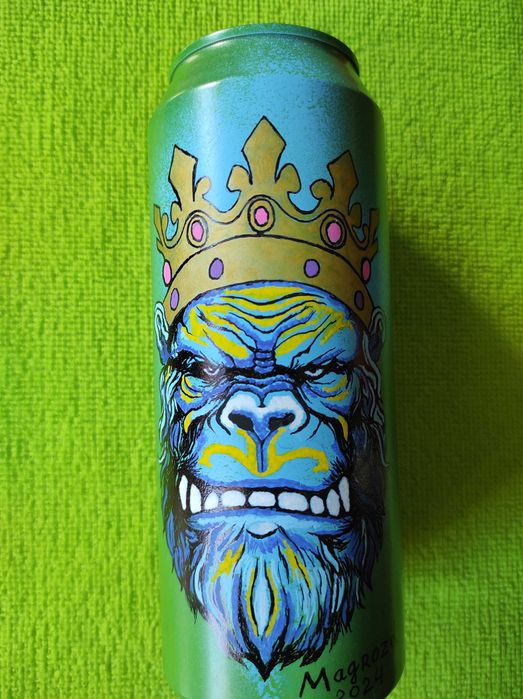 Топ Подарък -Ръчно Рисувани Бирени Кенчета