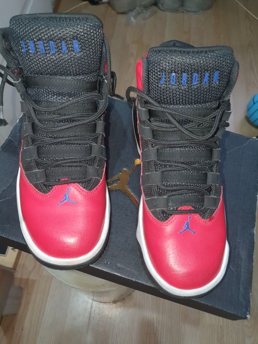Ghete jordan nr 35,5