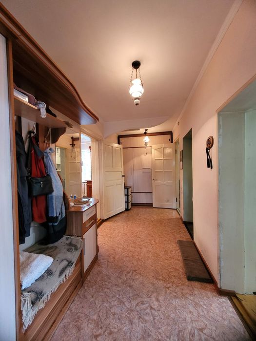 Продается 4 комнатный дом в 14 микрорайоне!