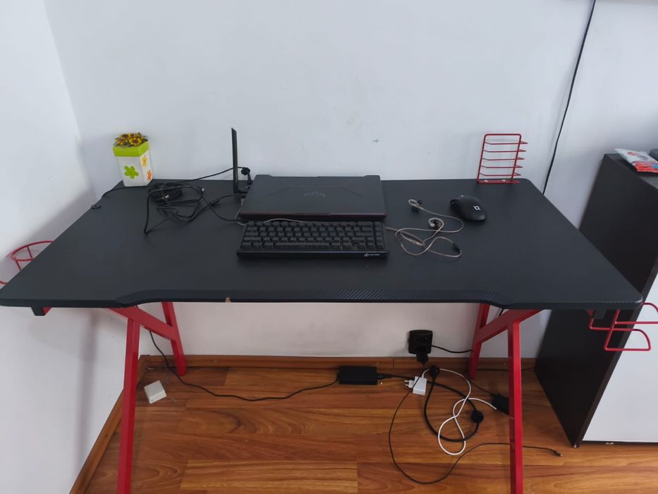 Birou pentru gaming
