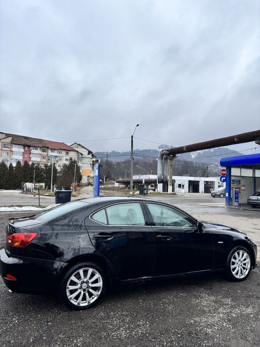 Lexus is 220d 2008