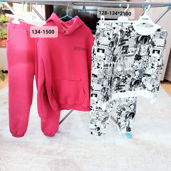 Продам одежду на девочку 7-8л.