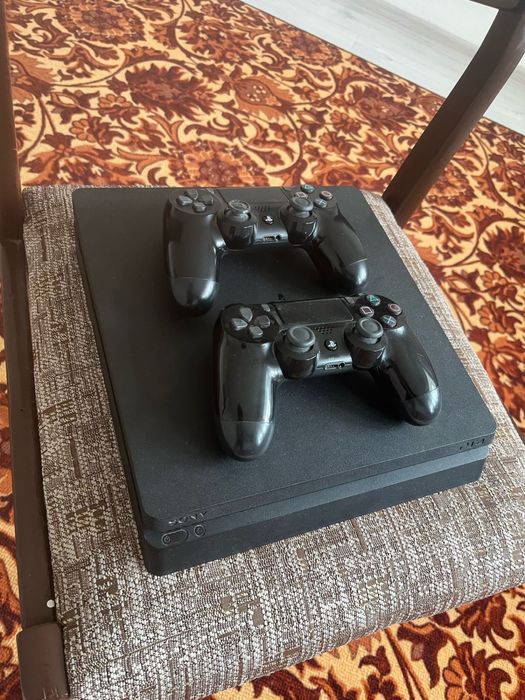 PlayStation4 slim 500gb +аккаунт