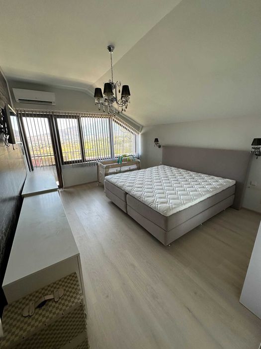 ОБЗАВЕДЕНА Къща в град Куклен