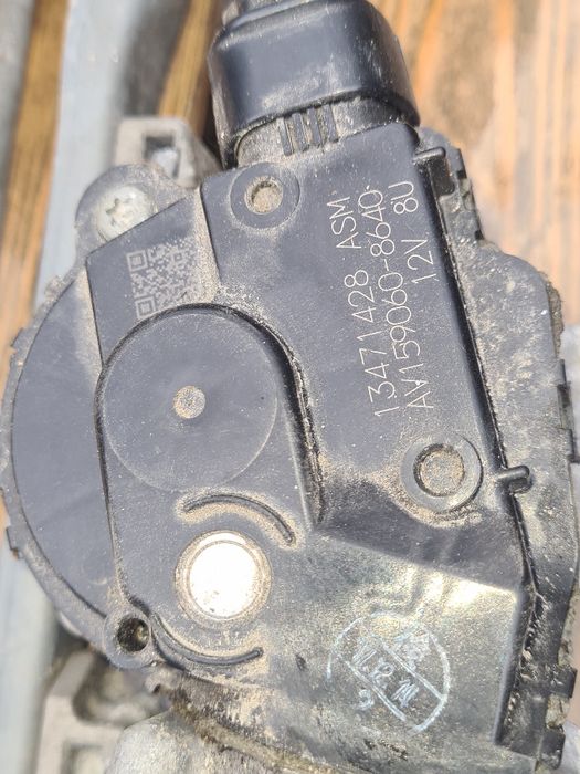 Ansamblu stergator fata brate stergatoare,plafoniera,opel insignia B