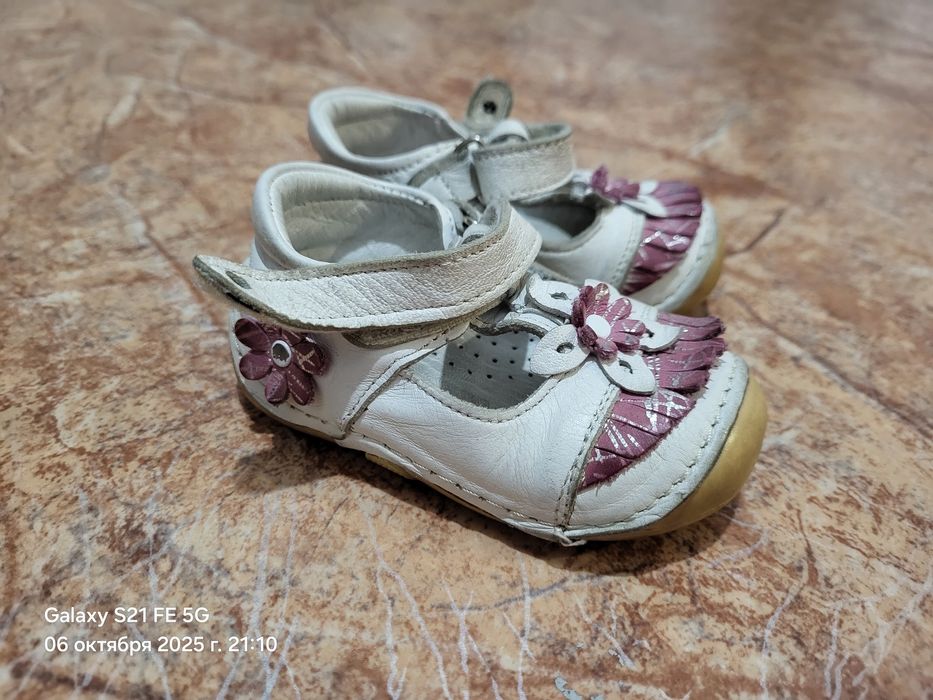 Детская обувь разного размера