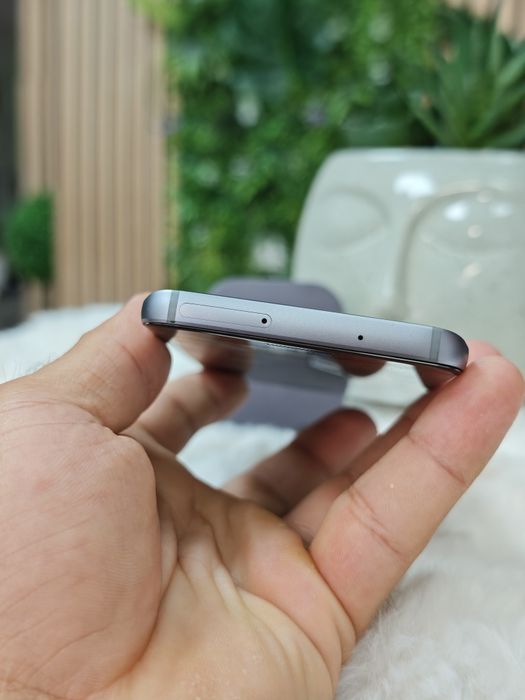 Samsung Galaxy S7 Black și Silver