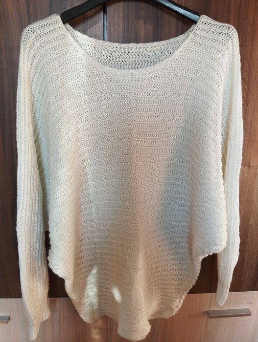 Дамски пуловери по 10 лв