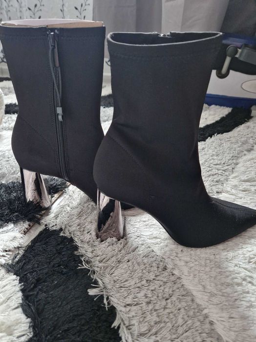 Stradivarius ботуши