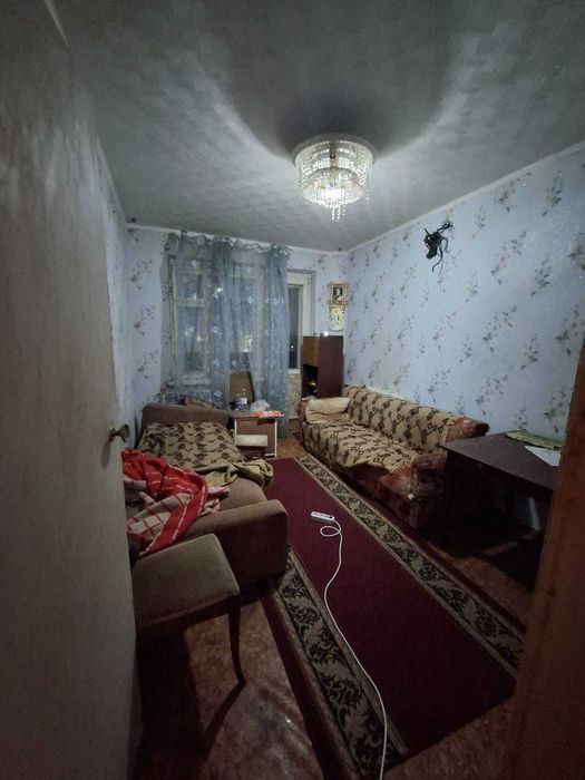 Продам 3х комн кв на 8мкр