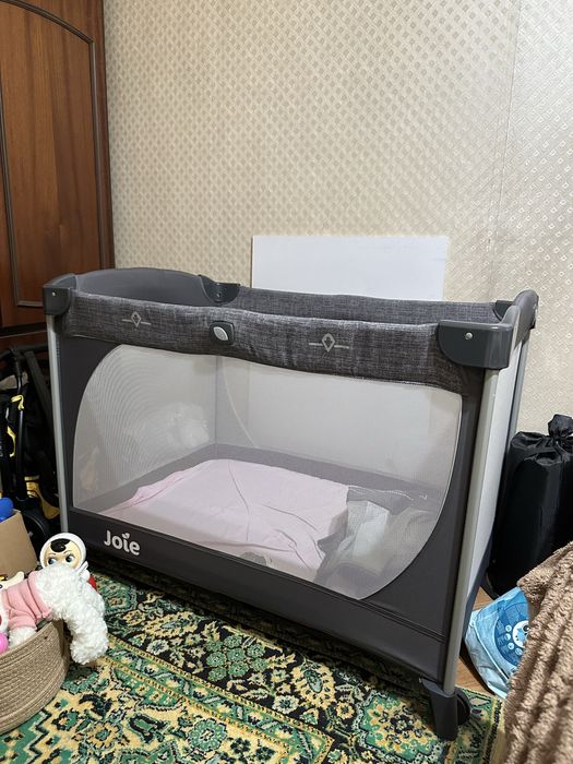 Кровать манеж Joie