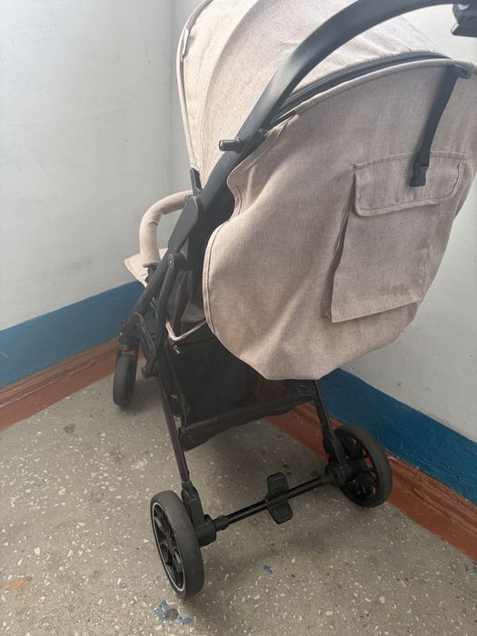 Продам коляску летнее 20000