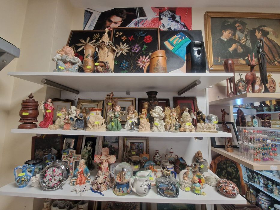 Разпродажба сувенири