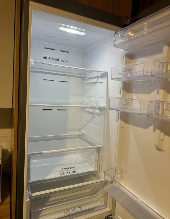 Холодильник Samsug