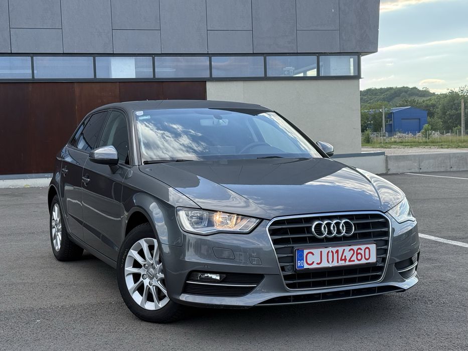 Audi a3 //1.6 diesel  110cp // Automa  an 2015