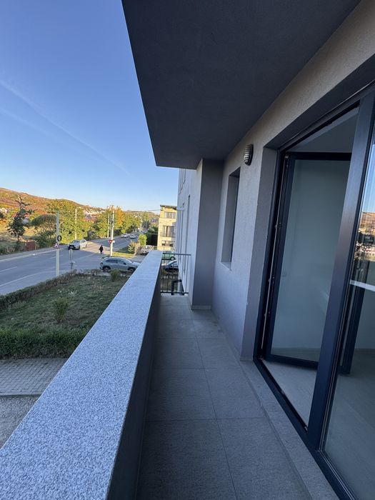 Apartament 2 camere semidecomandat str. Borhanciului nr.50
