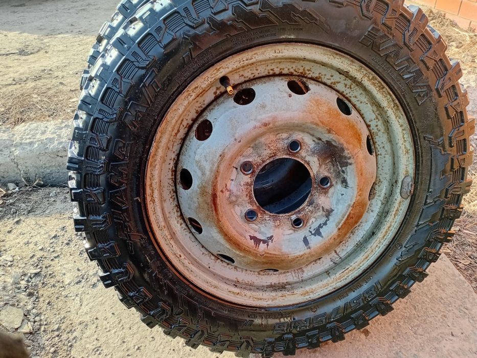 Продам грязевую резину