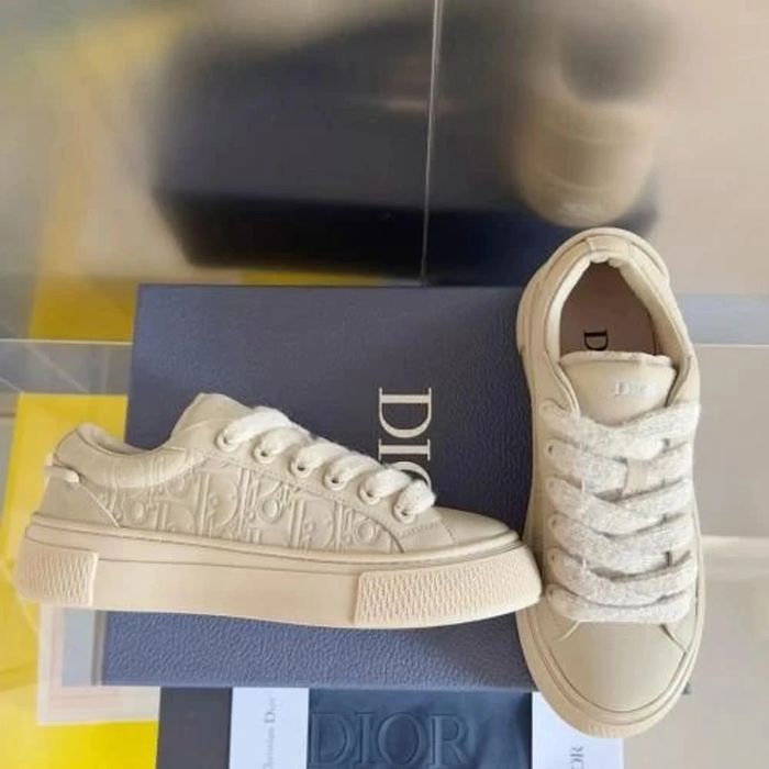 CD B27 Low Top White