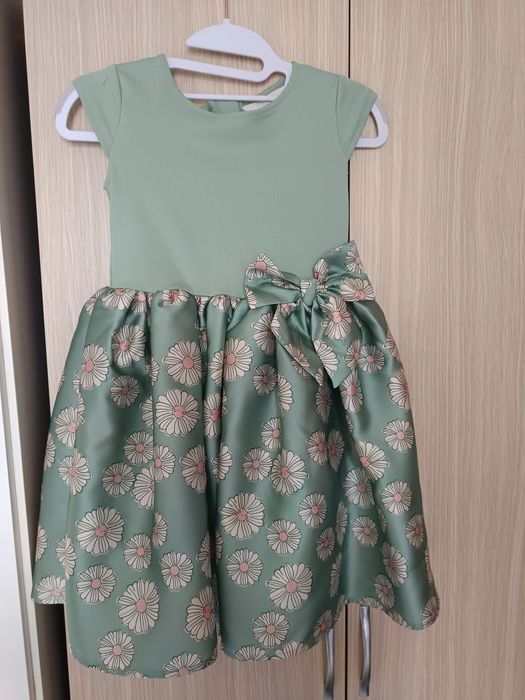 Красива и евтина,6-8г.Н&М