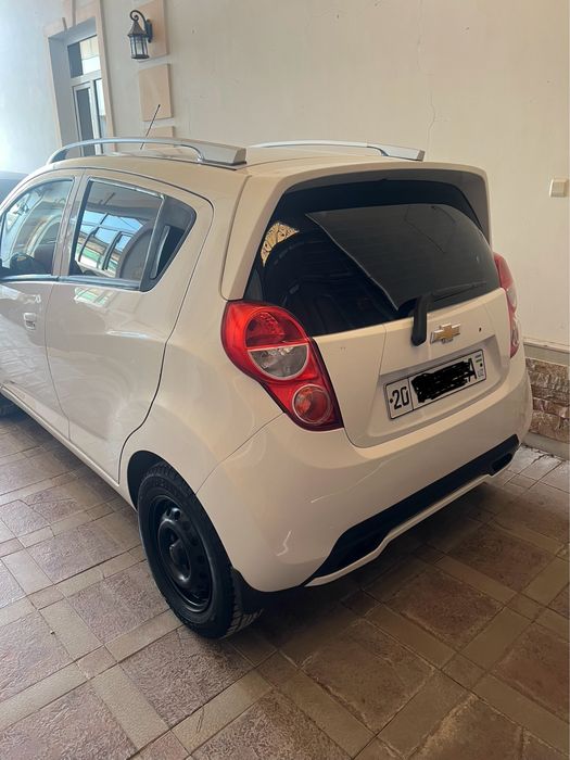 Variantga Spark katta motor 3-poz