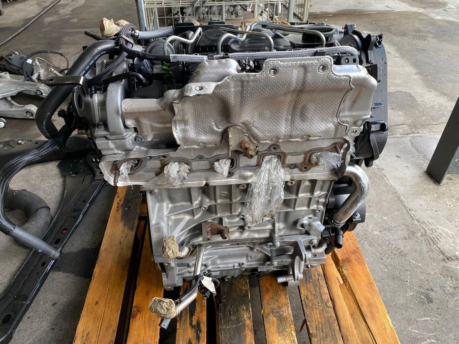 Motor 197CP 100000 KM VOLVO V60 CROSS COUNTRY MILD HYBRID 2021 D4204T8