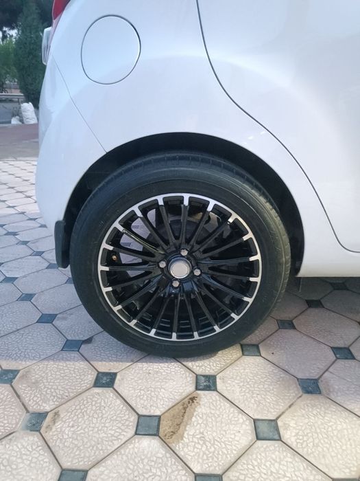 Vossen Diska Balon 195 55 R16 Holati Yaxshi