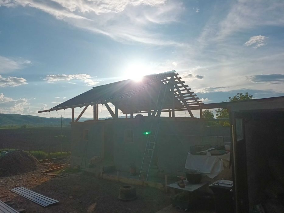 Lucrari de construcții si instalații sanitare - case, cabane, garaje, fântâni, puțuri de apa, si mai multe!