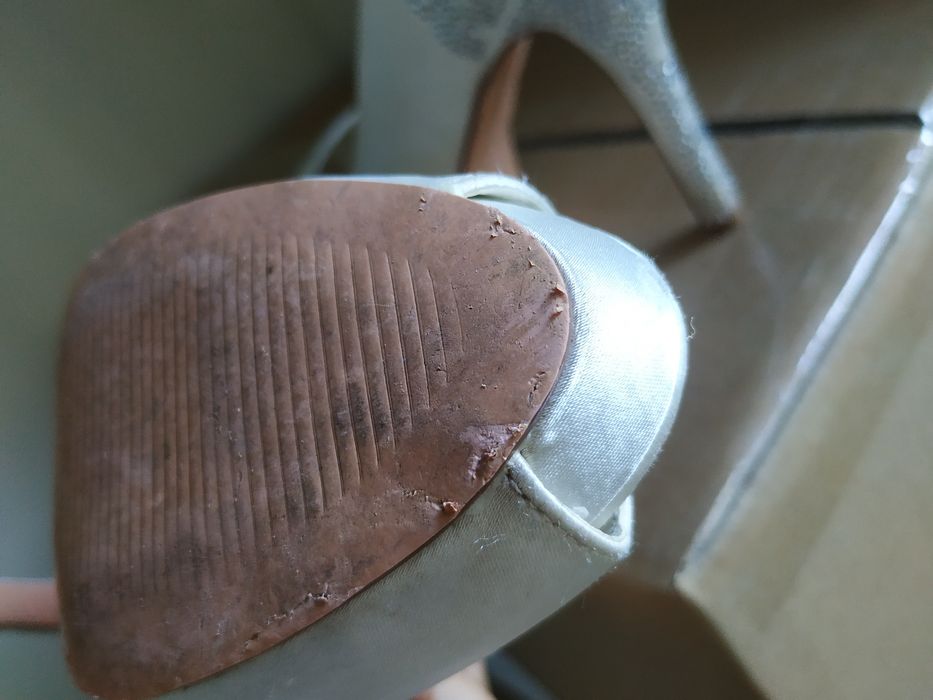 Сватбени/бални обувки Menbur сатен с камъни официални