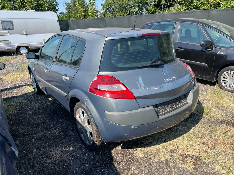 Dezmembrez Renault Megane 2 facelift 1,9 TDI cutie automata 2007 gri bleo