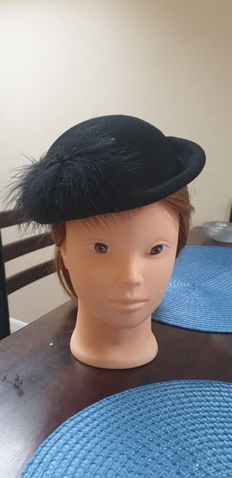 Palarie neagră din lână vintage Britanic