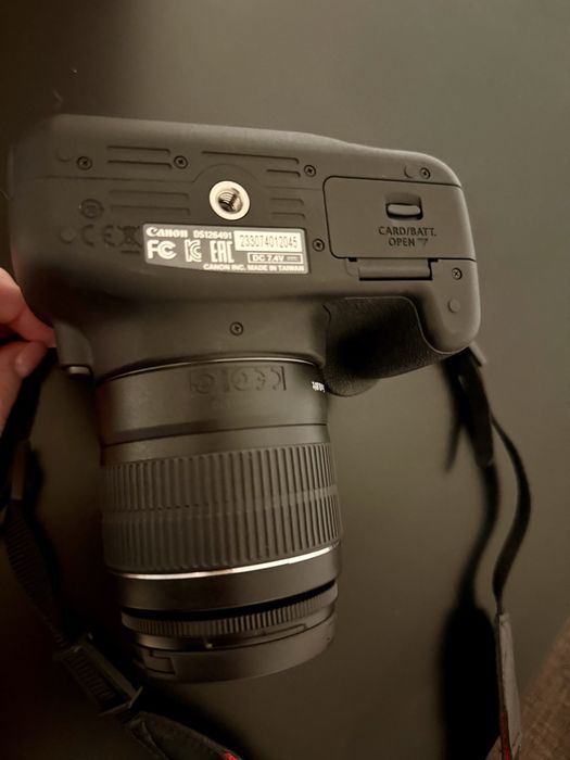 Canon 1200D cu 2 obiective