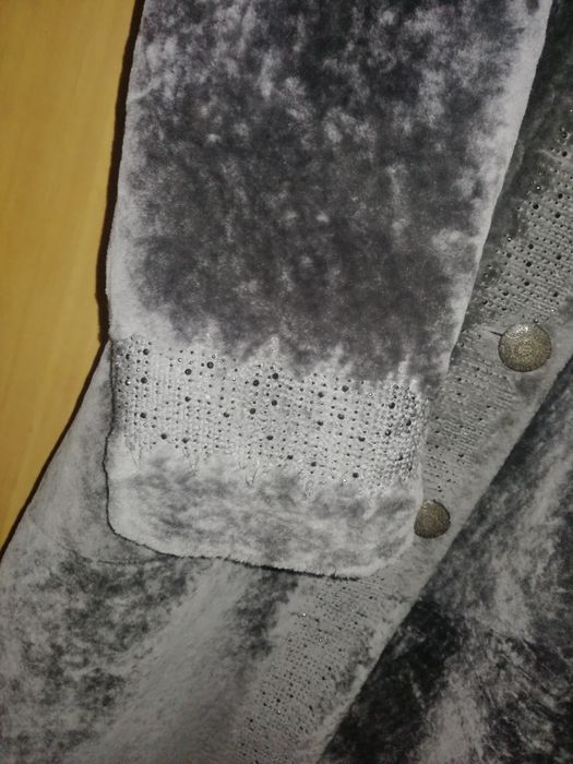 Продам шубу. В хорошем состоянии.